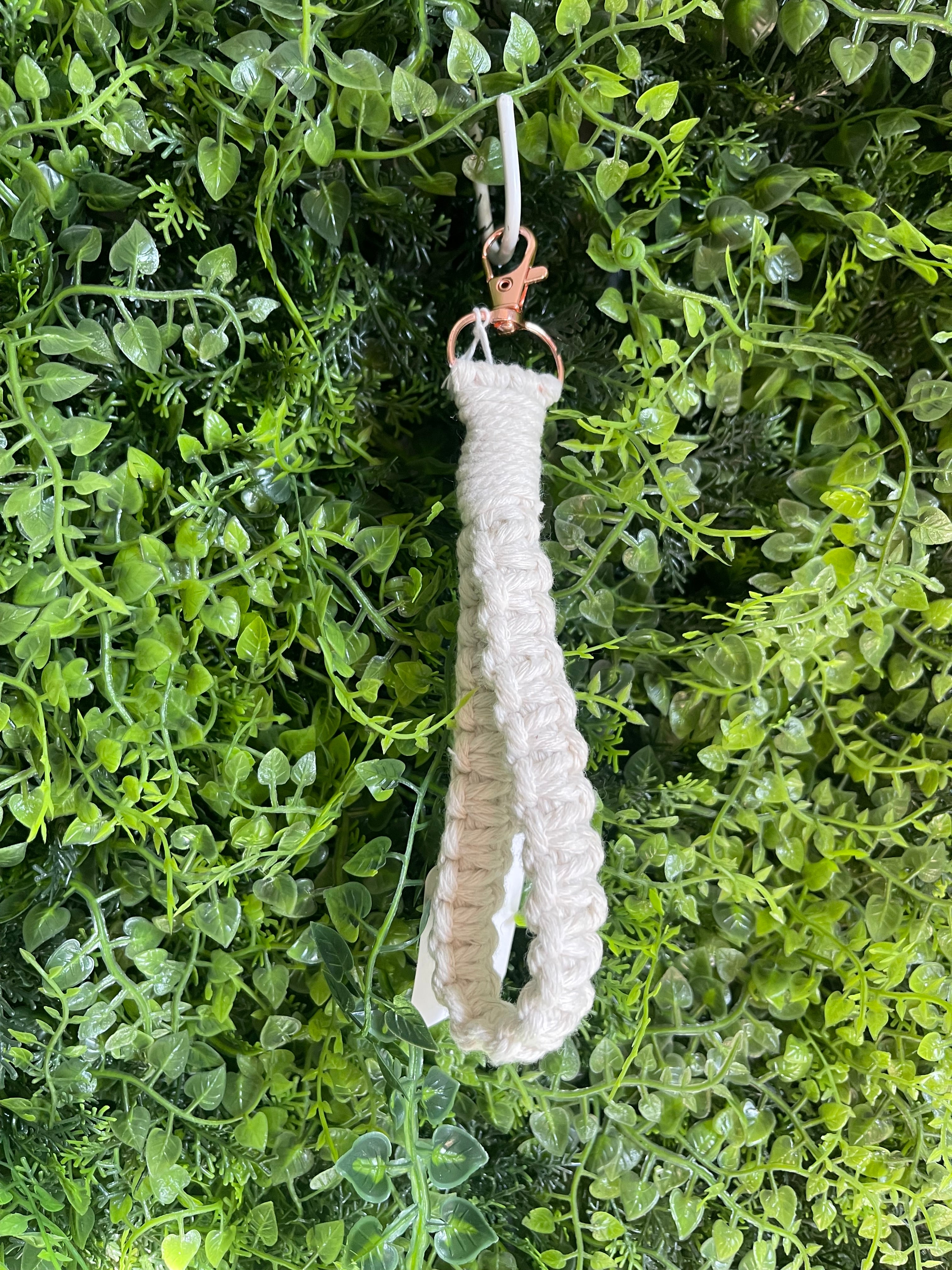 Macrame wristlet keychain