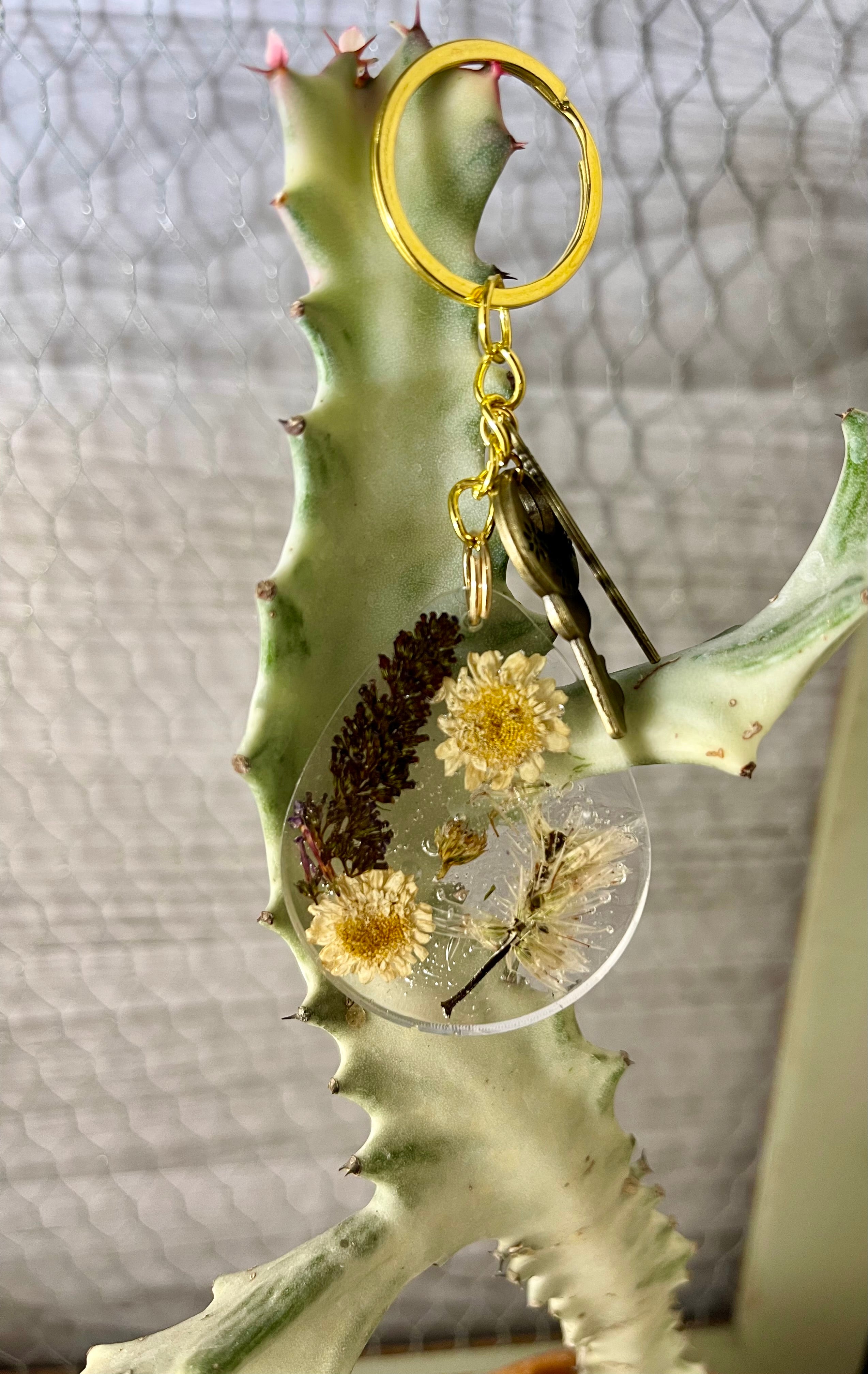 Resin Teardrop keychain with pressed wildflowers