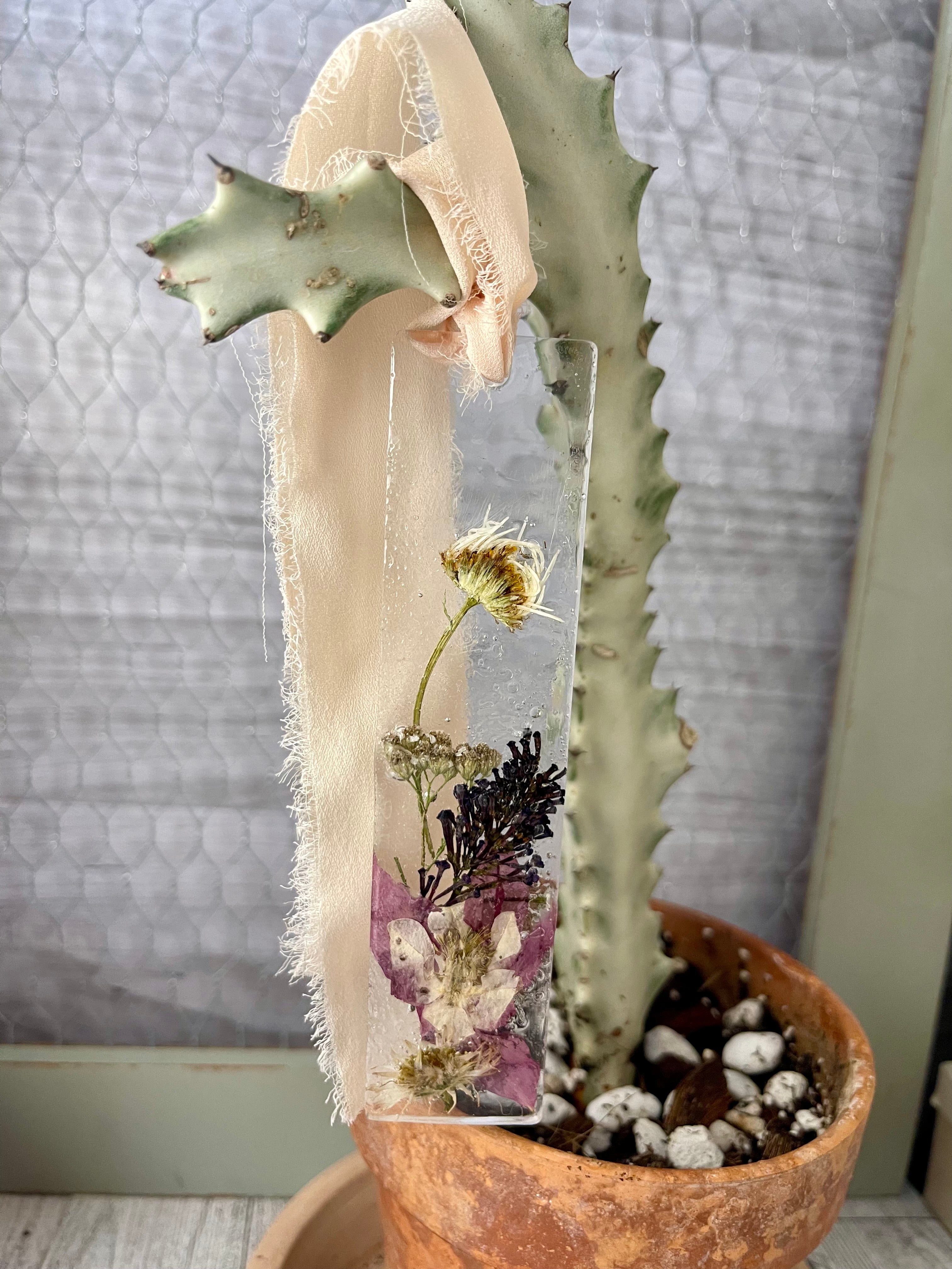 Resin Bookmark with Pressed daisy, Columbine and Wildflowers