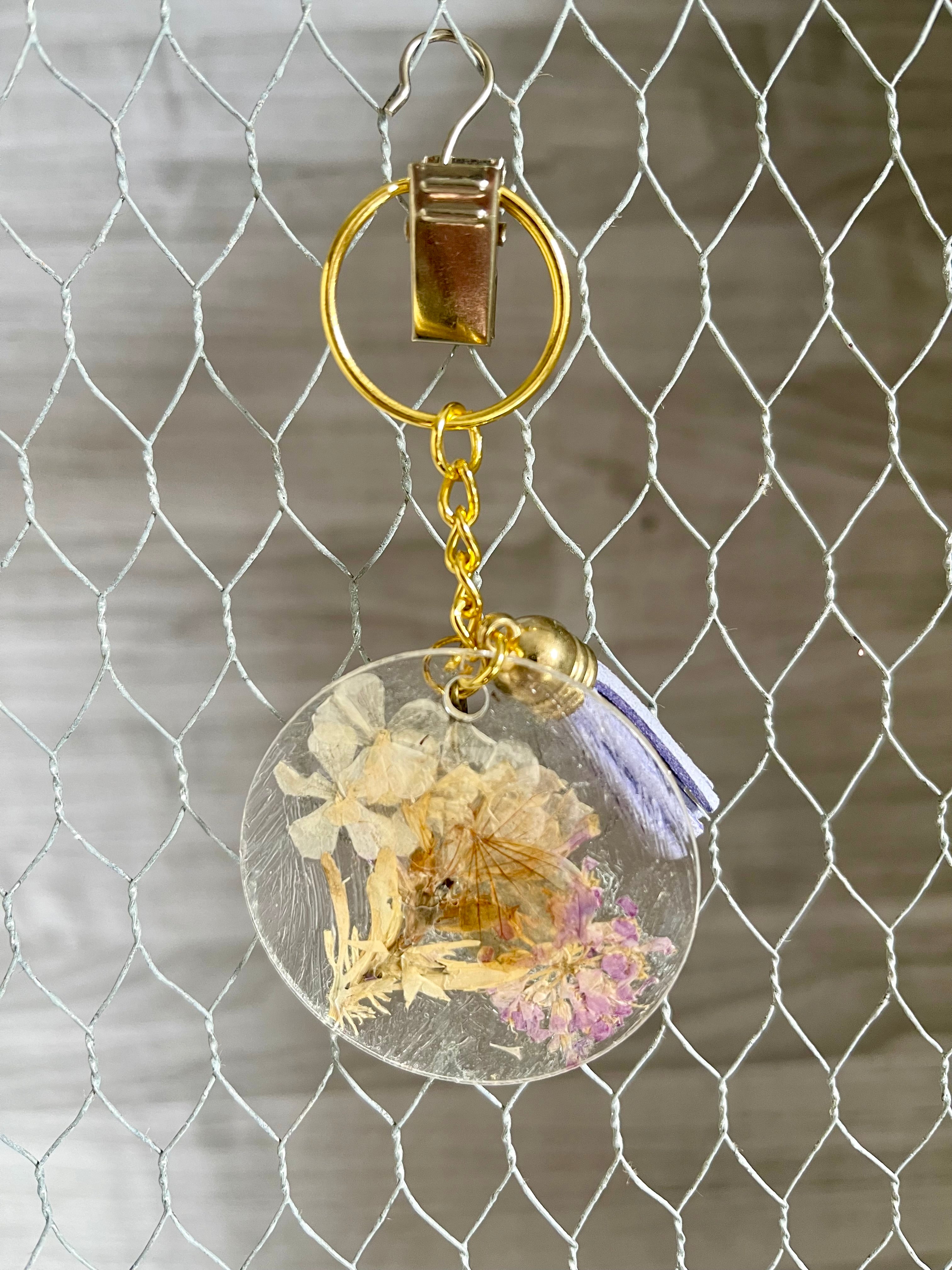 Acrylic pressed wildflower keychain