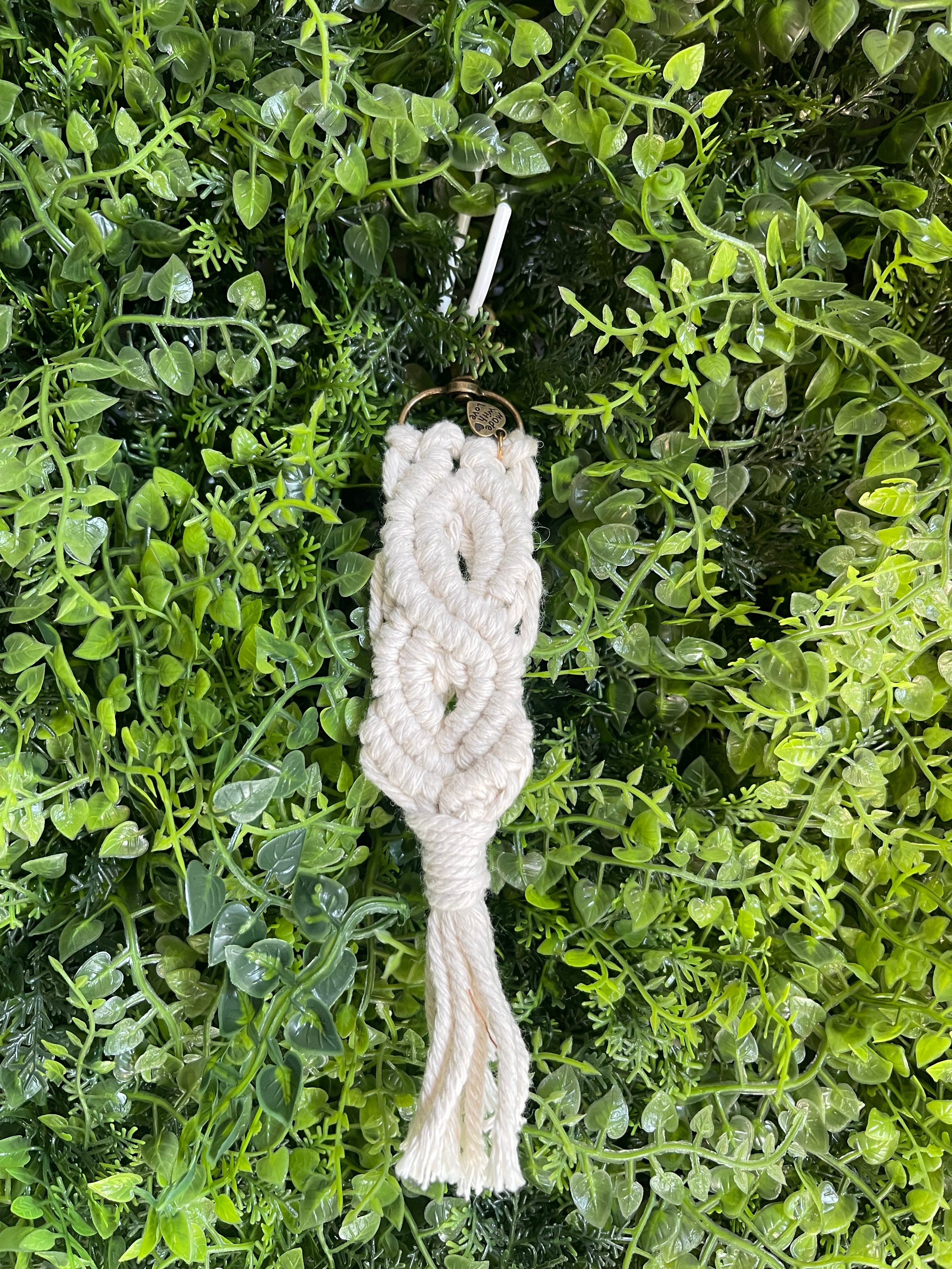 Neutral infinity keychain