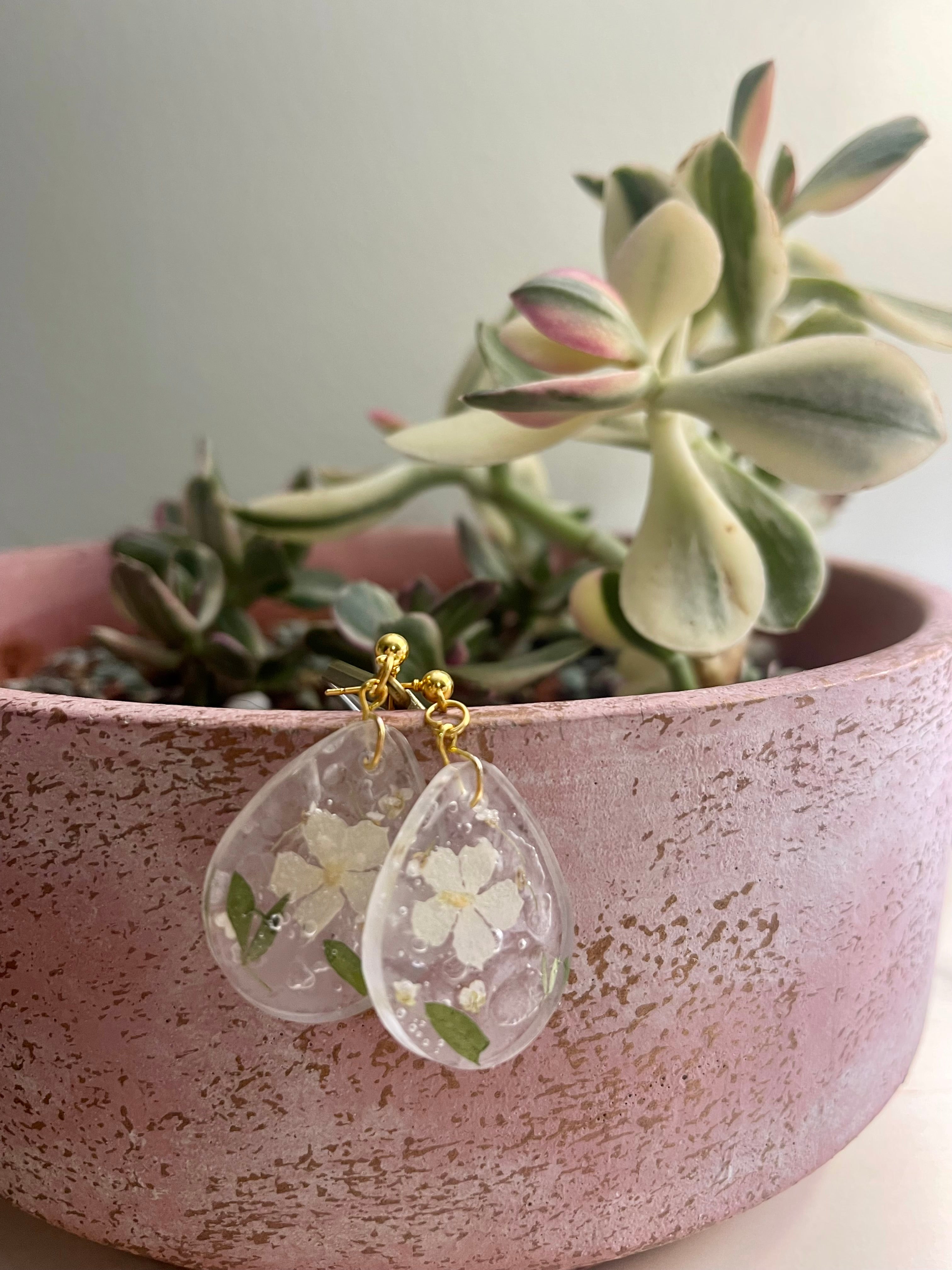 Teardrop gypsophila white babys breath earrings