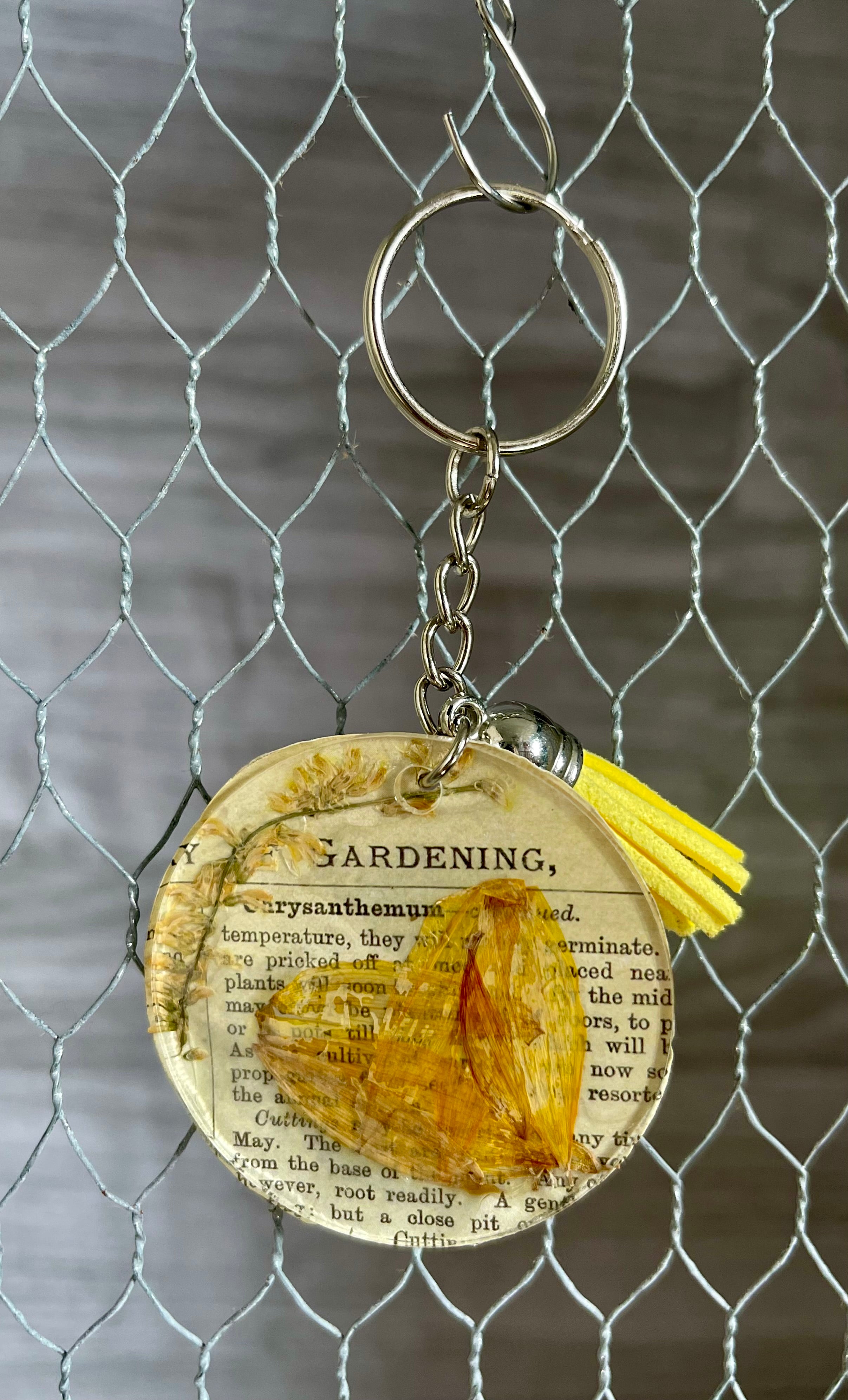 Acrylic pressed sunflower keychain