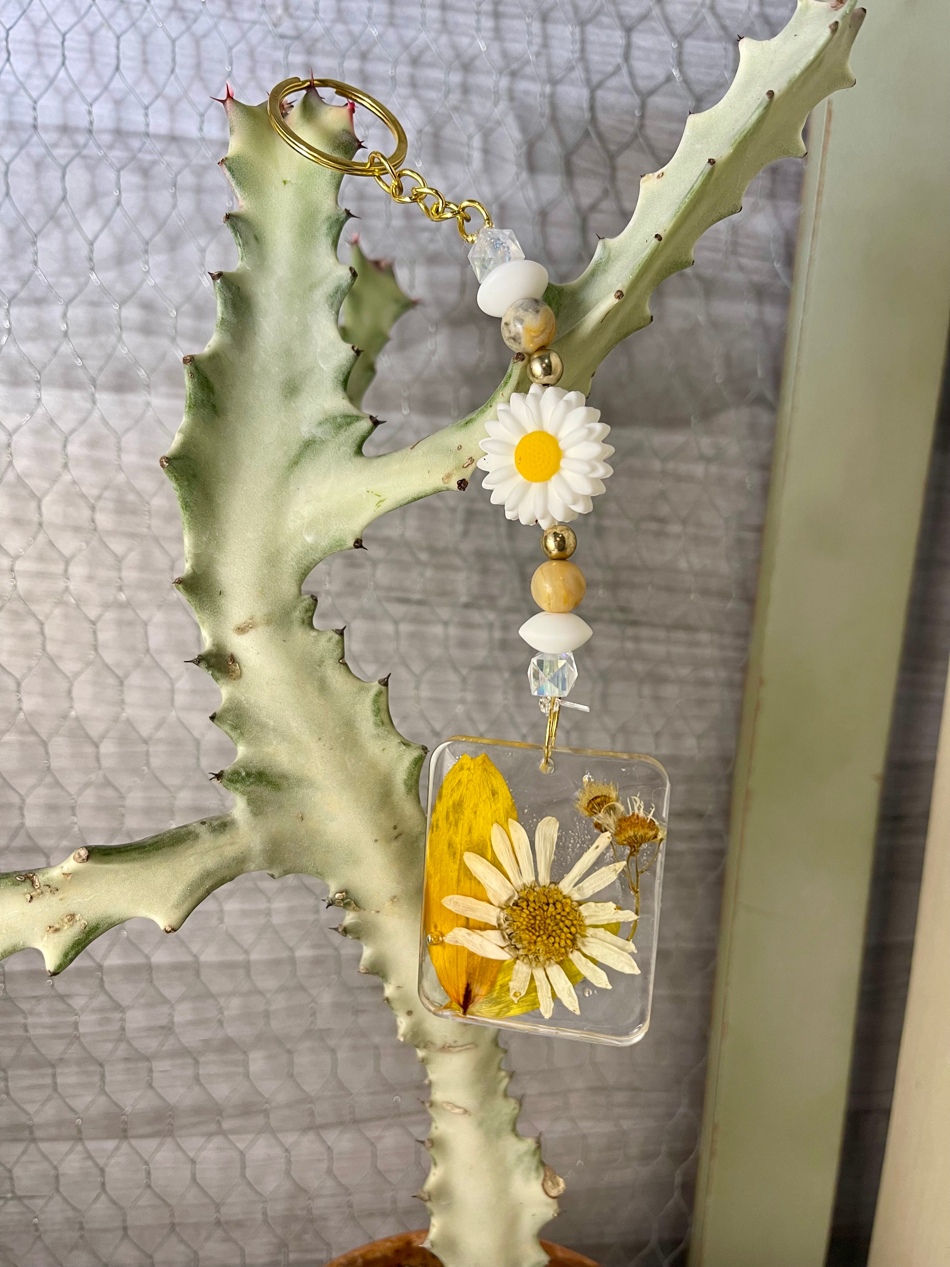 Resin square keychain with Pressed Daisy, Sunflower, Wildflowers and a beaded chain