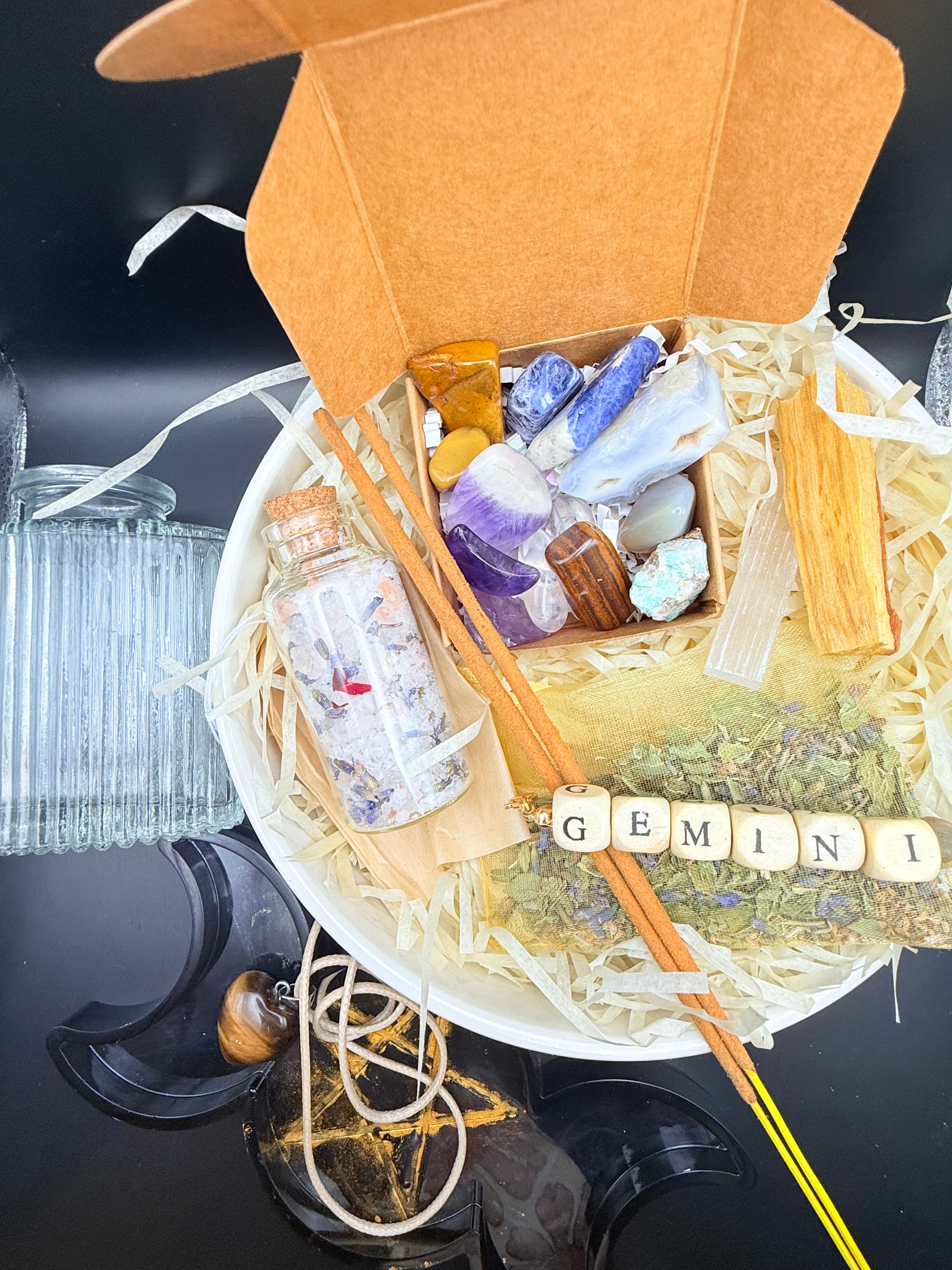 First Quarter Zodiac Kit
