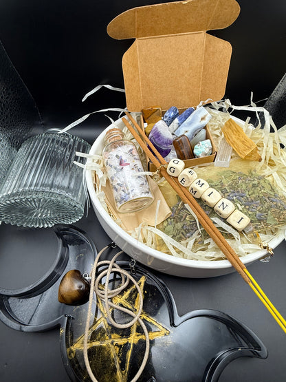 Waxing Crescent Zodiac Kit