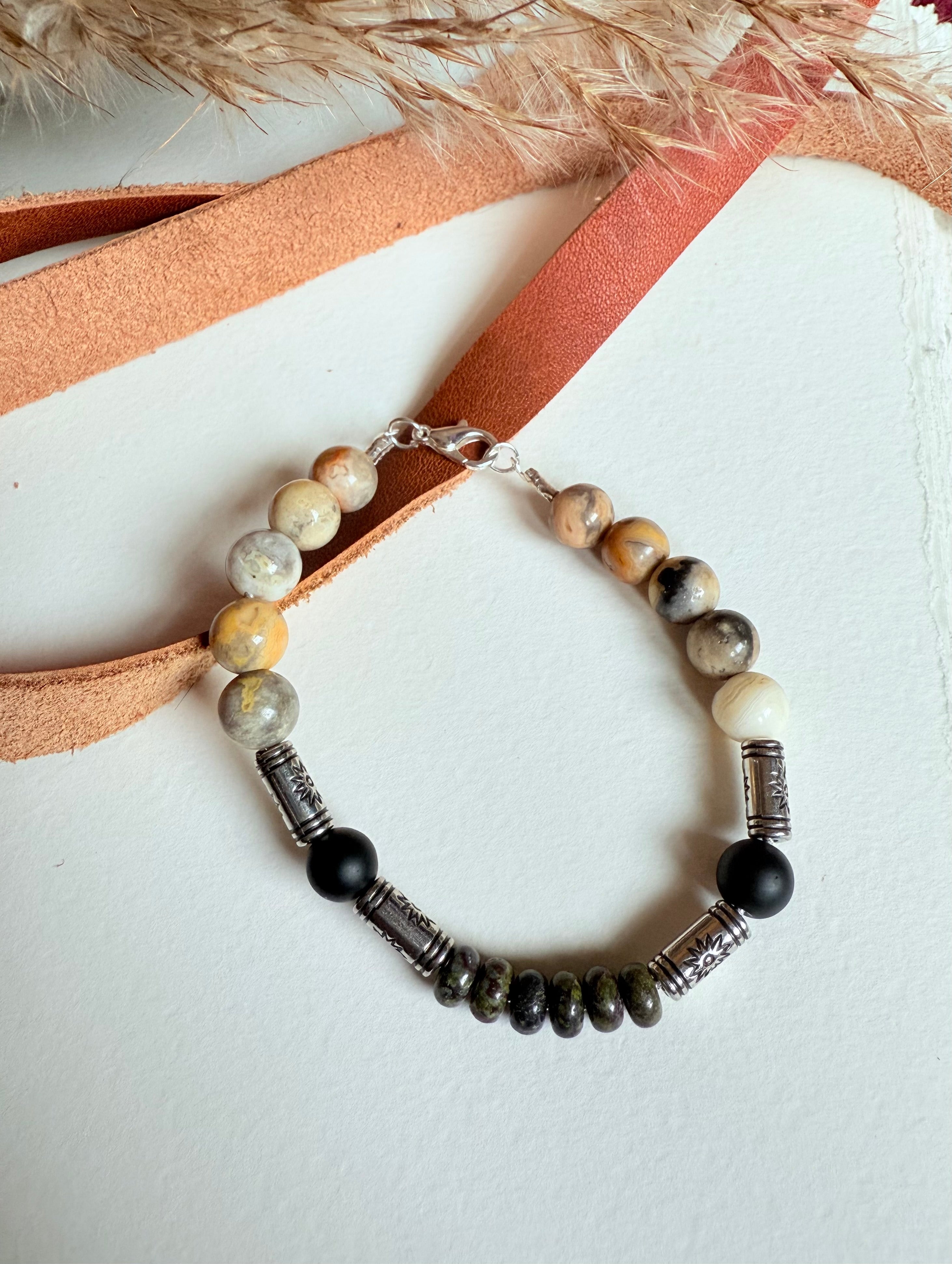 Bloodstone + Black onyx + Agate